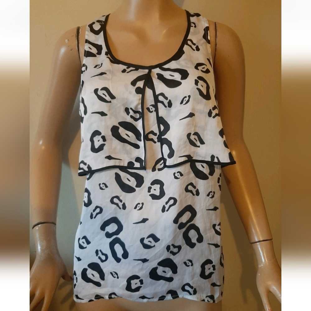Milano Top Size Small New With Tsgs